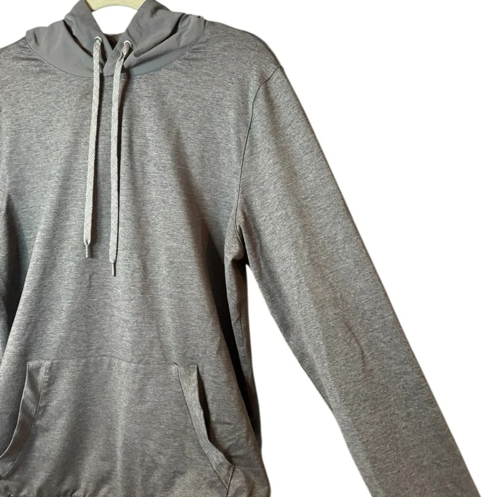Vuori Men’s Sunday Element Charcoal Performance Pullover Size M Hoodie - Picture 6 of 7